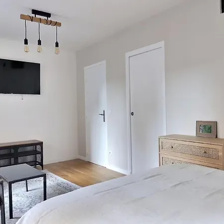 בית נופש Superbe Maison De Vacances-antibes *